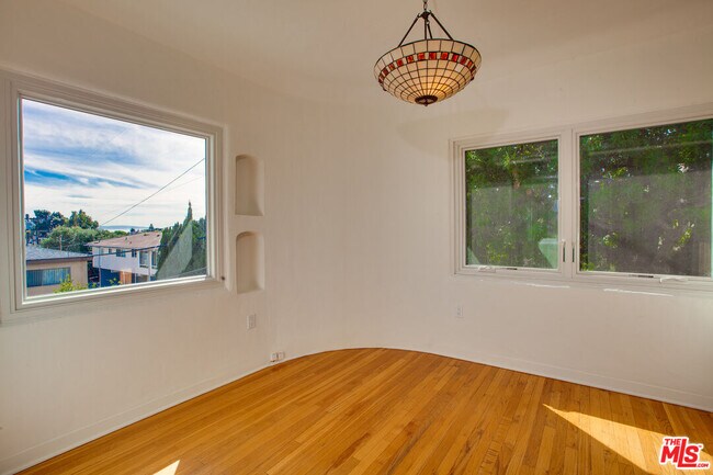 Foto del edificio - 2534 7th St