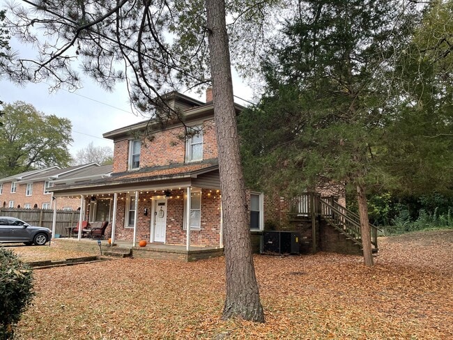 Photo - 2522 Lee St (Columbia, SC) House