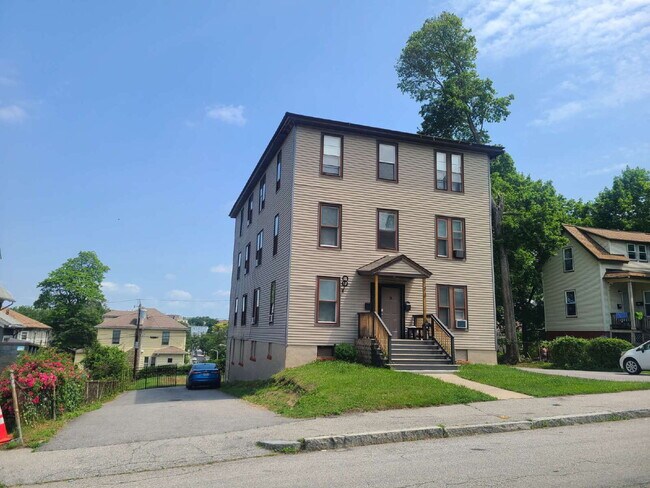 Foto del edificio - 73 Greenhill Parkway Unit 1R Worcester, MA 01605
