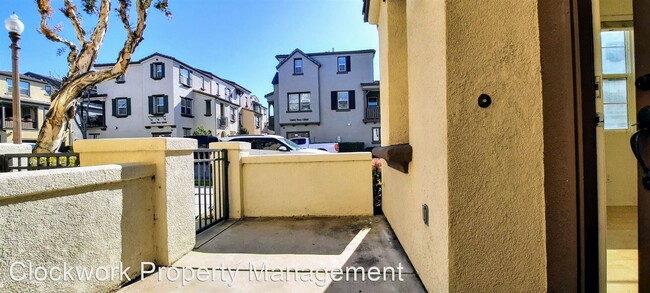 Building Photo - 3 br, 2.5 bath House - 13248 Copra Avenue