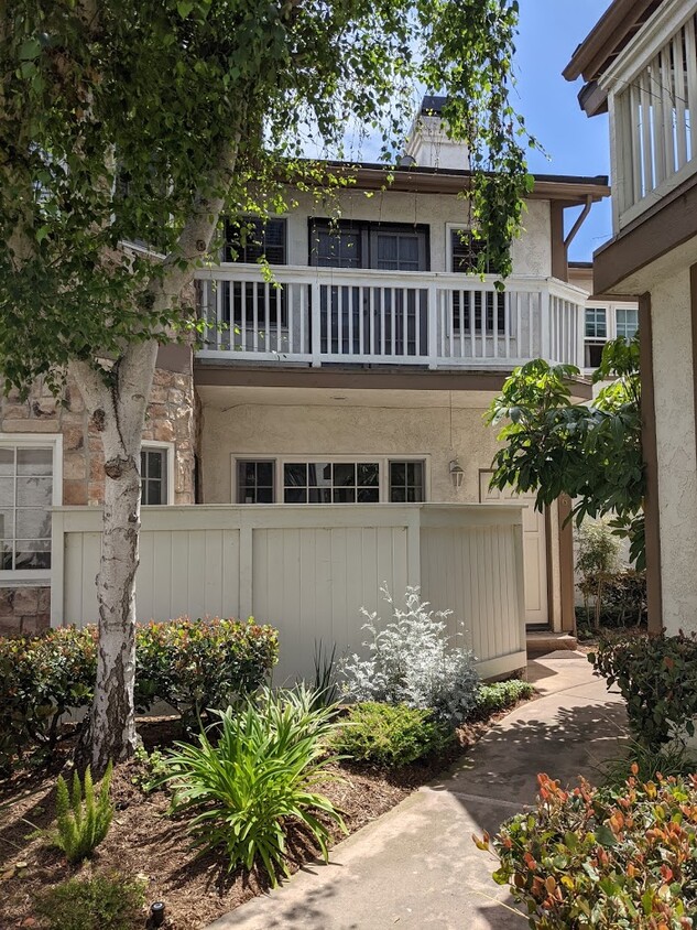 Foto principal - 1726 Elm Ave