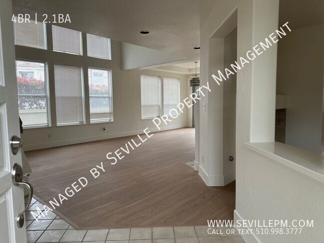 Building Photo - BAYFARM ISLAND BEAUTY waiting for you!
