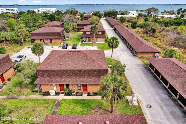 Building Photo - 3912 Overlook Dr