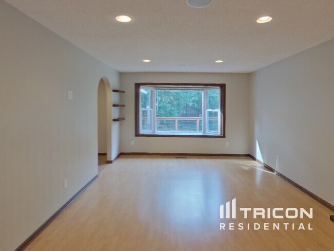 Building Photo - 7407 Laredo Dr