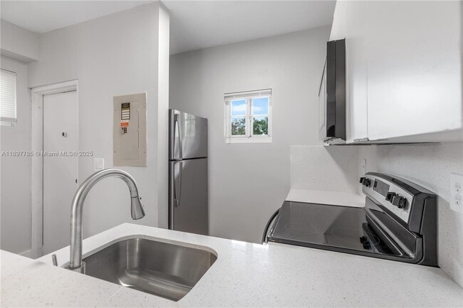 Foto del edificio - 1421 SW 3rd St