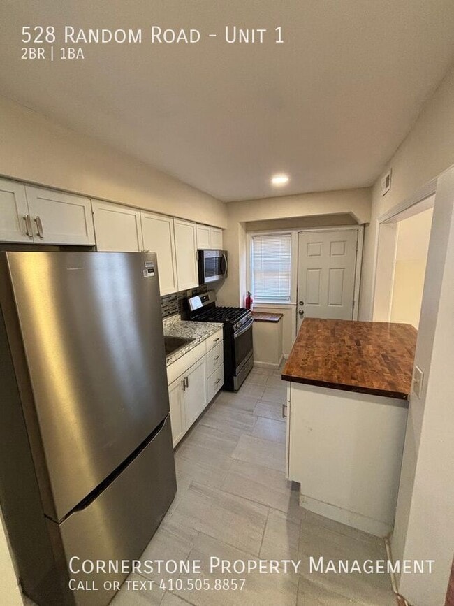 Building Photo - 528 Random Rd