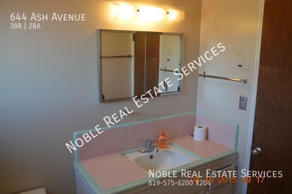 Foto del edificio - 644 Ash Ave