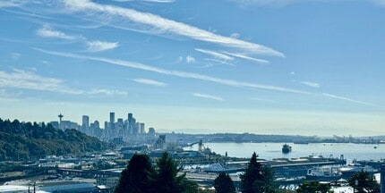 Building Photo - 2414 W Crockett St