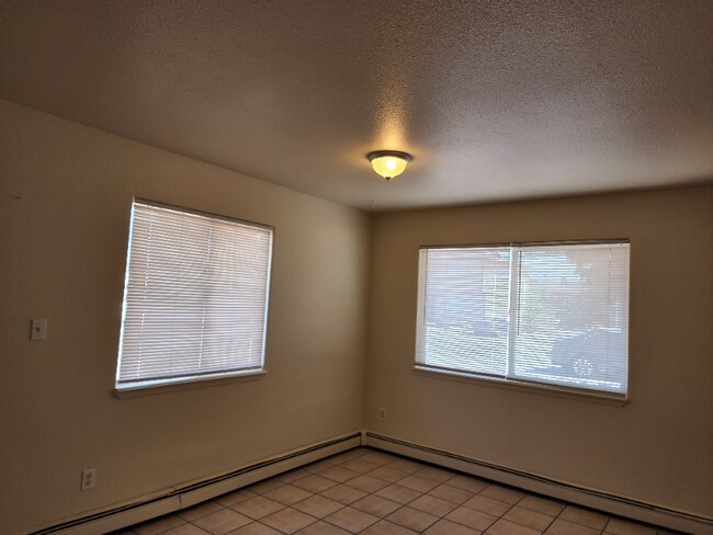 Building Photo - 3244 White Ave