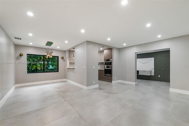 Foto del edificio - 138 NW 106th St