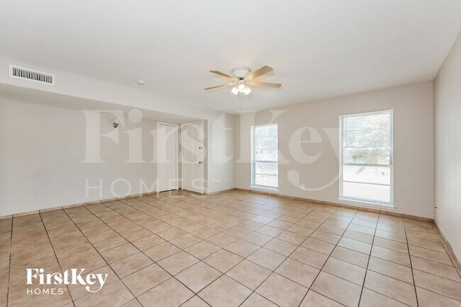 Foto del edificio - 505 South Holiday Drive