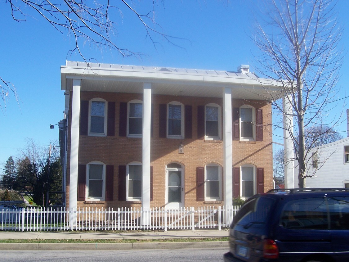 Front of Building - 76 Pennsylvania Ave