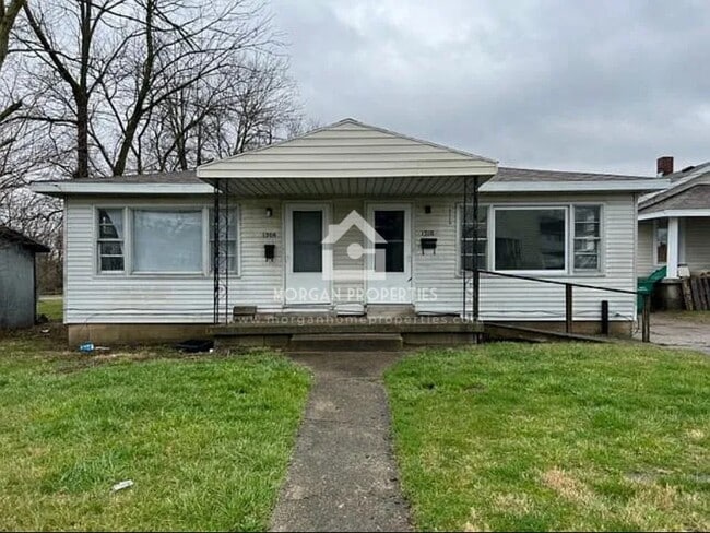 Building Photo - 1210 S 25th St