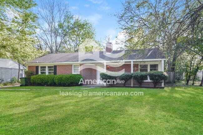 Foto del edificio - 2145 Meadowlane Dr