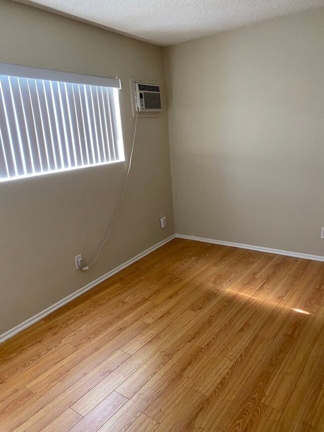 Bedroom - 4188 Greenbush Ave