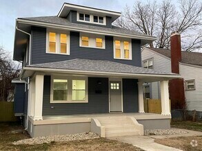 Building Photo - 317 Kenwood Ave