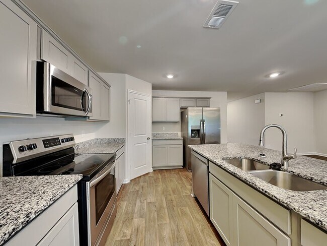 Foto del edificio - 302 Crooked Pne Ct