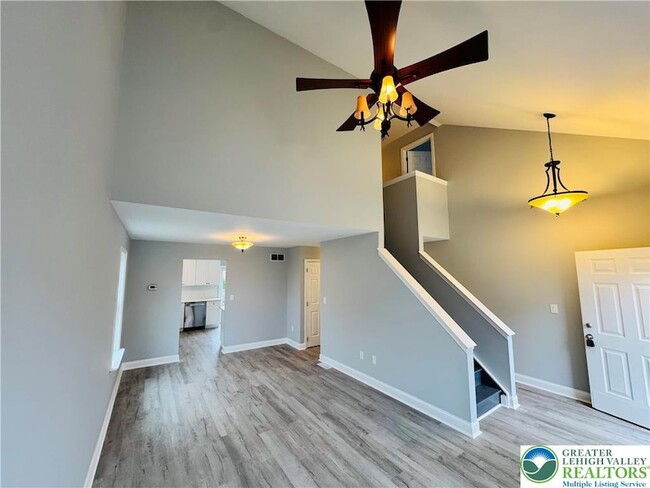 Foto del edificio - 2274 Briarwood Dr