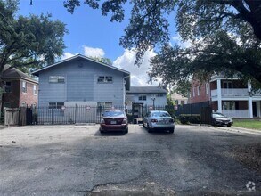 Building Photo - 2417 Rosedale St