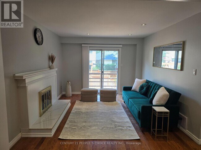 Building Photo - 6063 Farmstead Ln