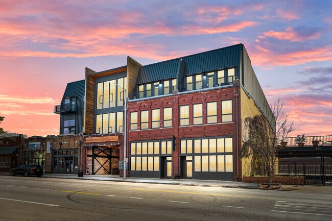 Building Photo - 2212 Morris Ave