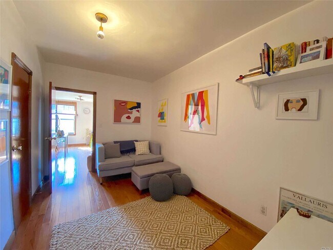 Building Photo - 148 Bedford Ave