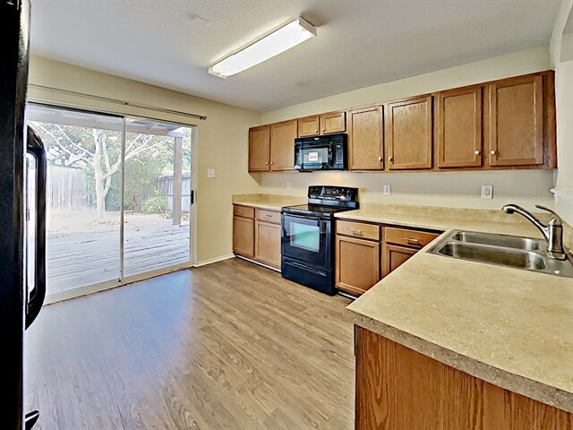 Foto del edificio - 12423 Silver Mine