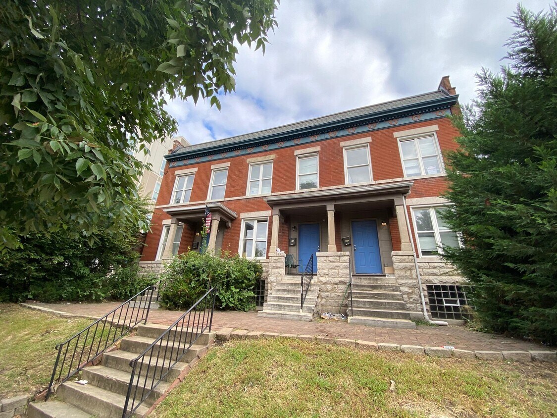 Foto principal - 3817 Forest Park Ave