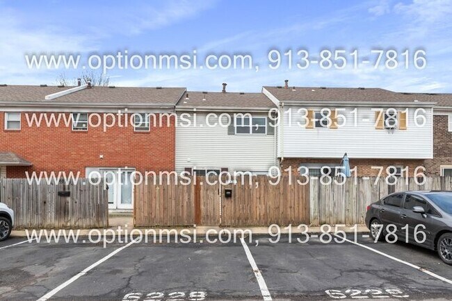 Foto del edificio - Available NOW