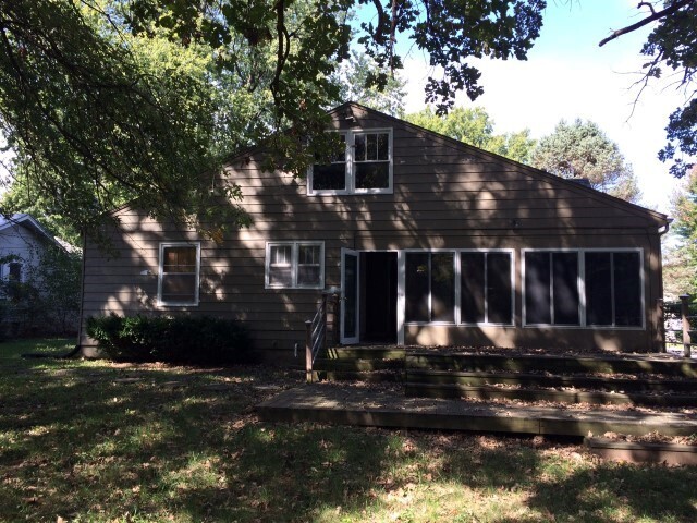 Building Photo - 9017 E 66 Terrace, Raytown, MO 64133, USA