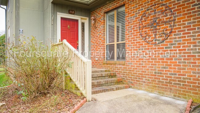 Foto del edificio - 112 Clancy Cir