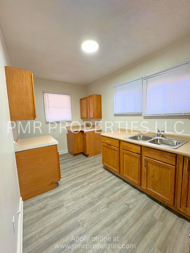 Building Photo - 1 Bedroom/1 Bathroom House