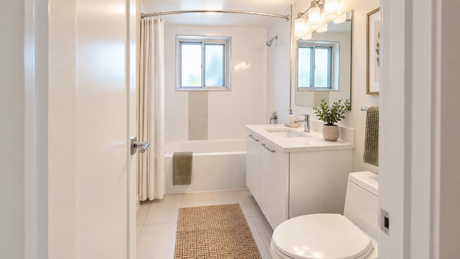 Building Photo - 2255 Saint-Mathieu
