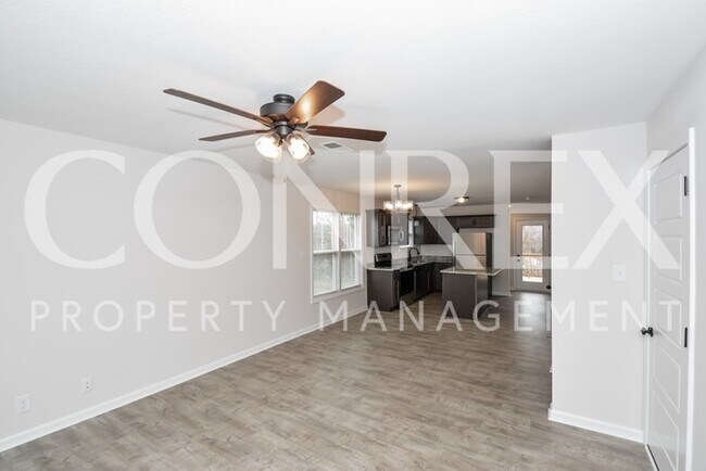 Foto del edificio - Stunning 3 Bedroom Home in Clarksville, TN!