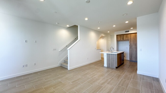 Building Photo - 123 N 1st Ave