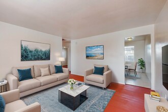 Building Photo - 1033 Louisiana Blvd SE