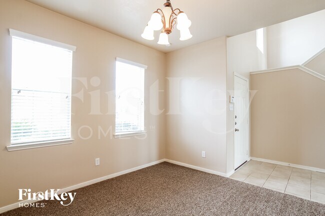 Foto del edificio - 4722 Shale Dr