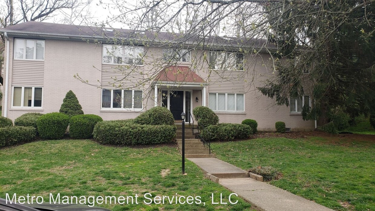 4108 Stoneview Dr, Louisville, KY 40207 House Rental in Louisville