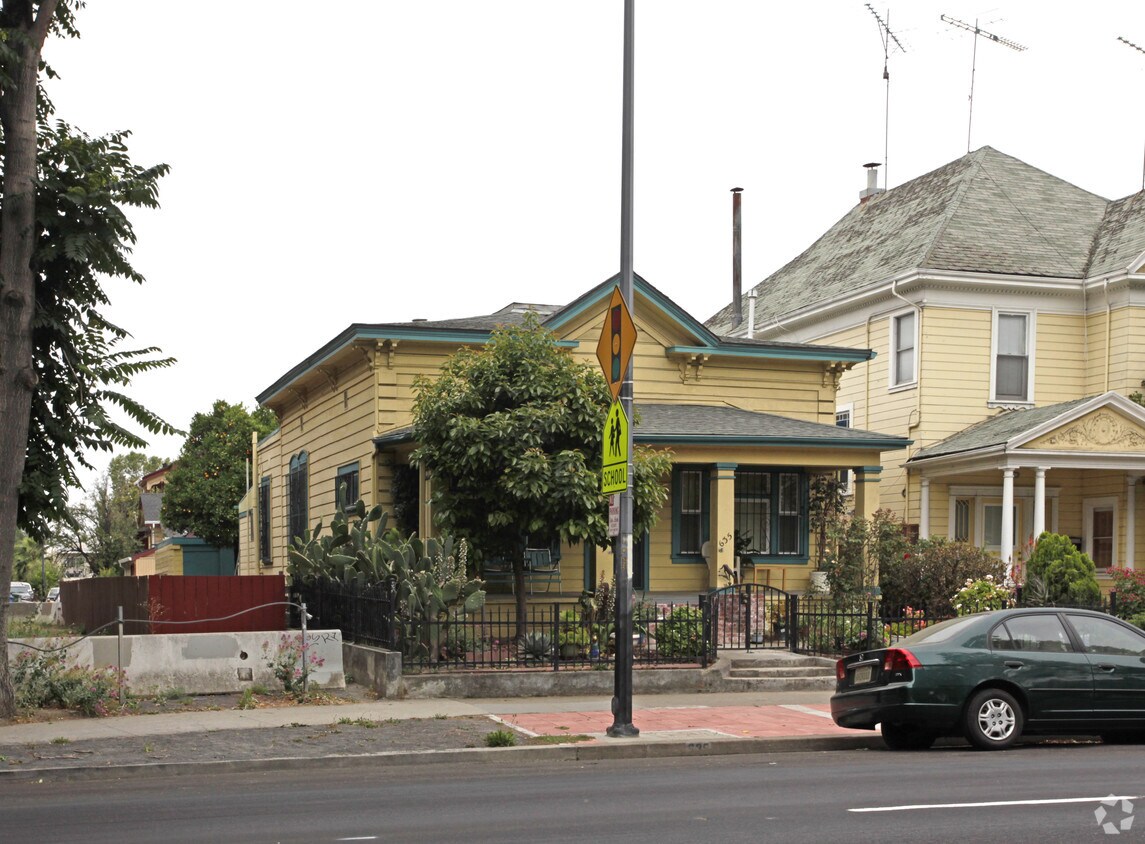 Foto del edificio - 635 S 3rd St