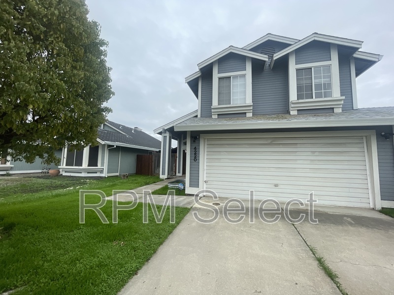 Foto principal - 4220 Dymic Way