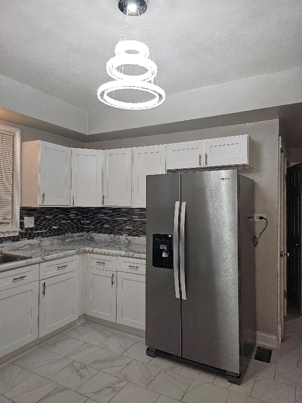 Building Photo - 7808 S Saginaw Ave