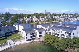 Building Photo - 2 Brackett Pl