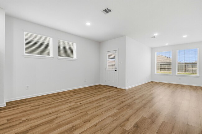 Foto del edificio - 17043 Luminous Ln