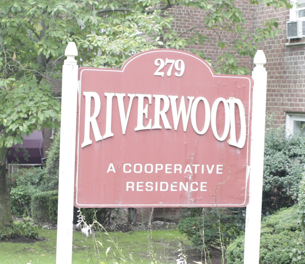 Building Photo - Rosewood