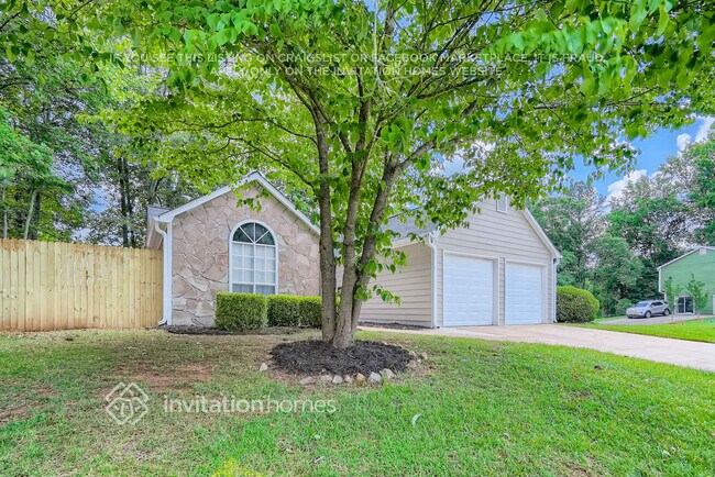 Foto del edificio - 7470 Hunters Ridge Dr