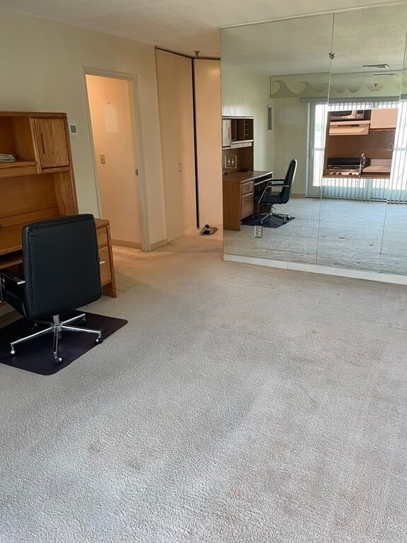 133 Commander Shea Blvd Unit 310, Quincy, MA 02171 Condo for Rent in