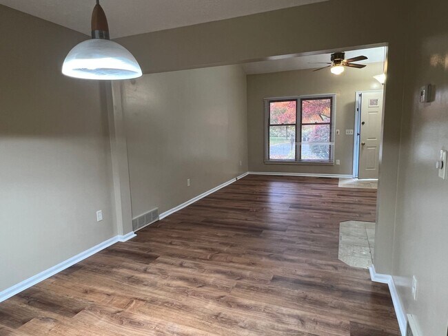 Foto del edificio - (2) bedroom Town-House w/ new Dining Room ...