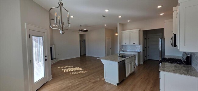 Foto del edificio - 921 Round Top St