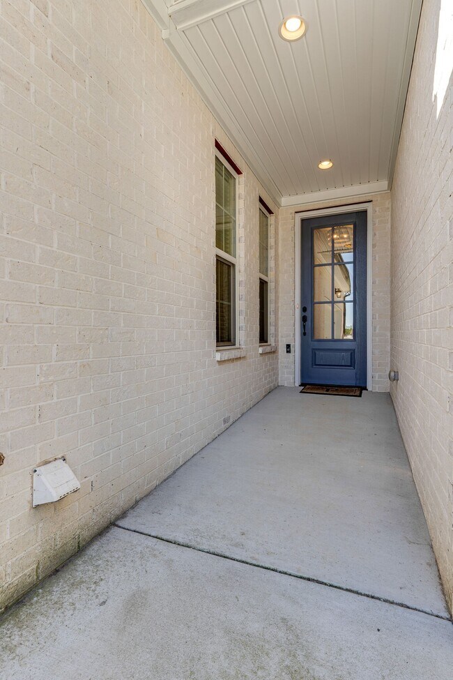 Building Photo - 515 Wright Br Cv