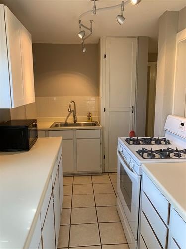 Foto del edificio - 613 Storey Ave